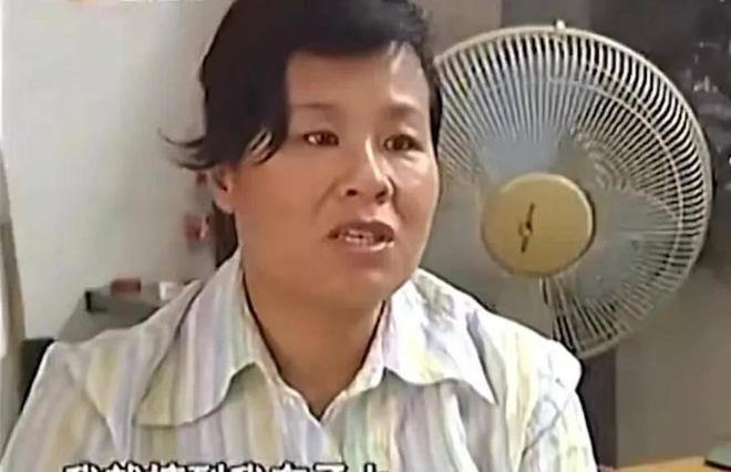 保洁大妈捡到破纸箱被当场逮捕判无期徒刑打开一看后傻眼(图10)